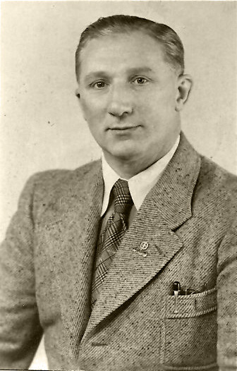 Der Kriminalbeamte Christian Fries war Stützpunktleiter einer Widerstandszelle im Frankfurter Polizeipräsidium, die zum Wilhelm Leuschner-Kreis gehörte. (Aufnahme ca. 1947) © Claudia Schmiderer